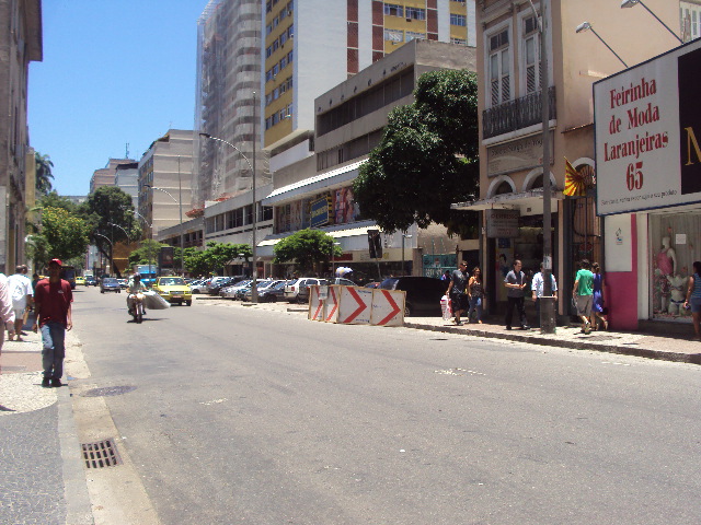 Arquivo:Rua das Laranjeiras (2).jpg
