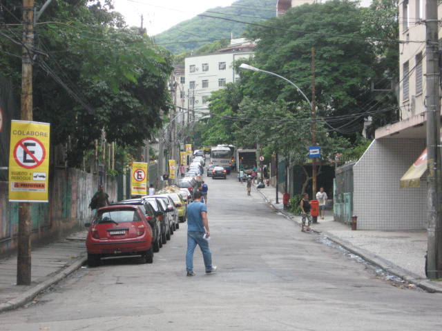 Arquivo:Rua do Bispo.JPG