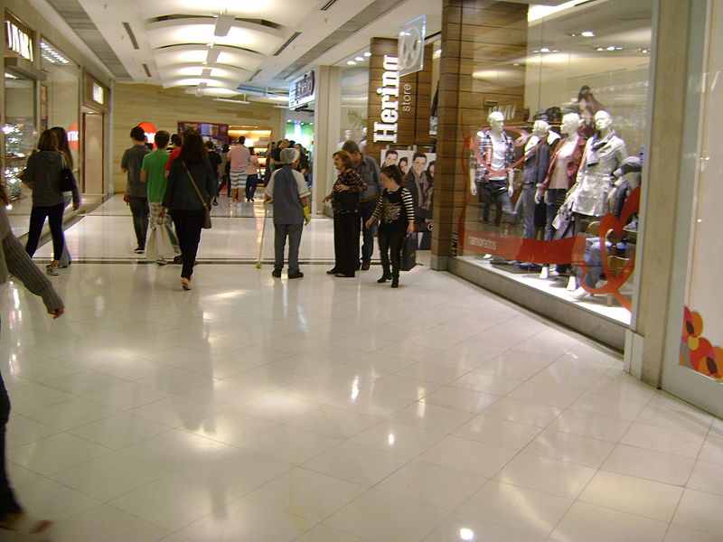 Arquivo:Interior do Rio Sul Shopping.jpg