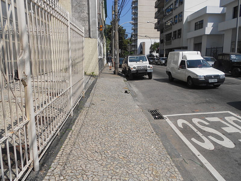 Arquivo:Rua Ipiranga (2).jpg