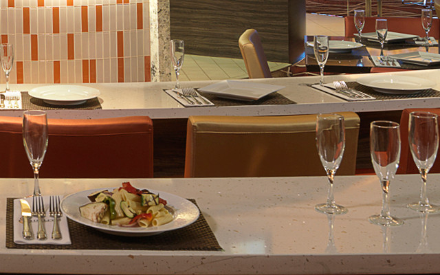Arquivo:Sample-Restaurant-06.jpg