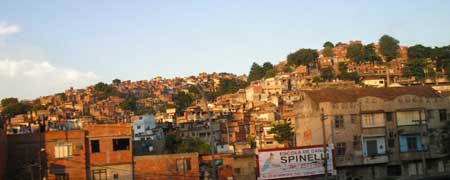 Arquivo:Destaque favela mangueira.jpg