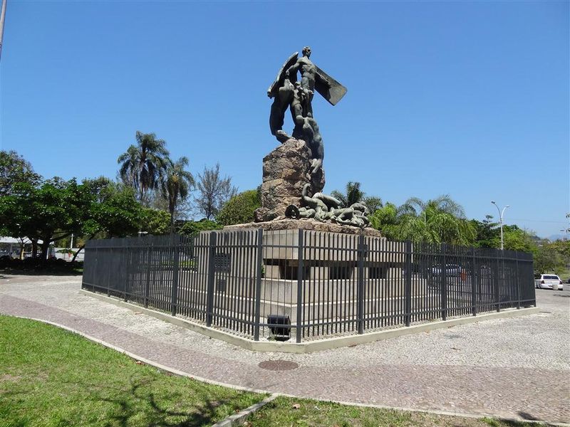 Arquivo:Estátua Santos Dumont 1 (Medium).jpg